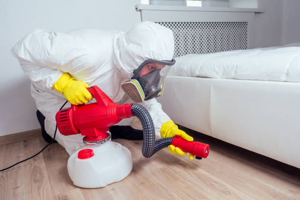 Best Commercial Pest Control Services  in Gnadenhutten, OH